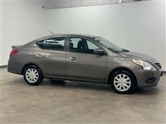 2016 Nissan Versa 