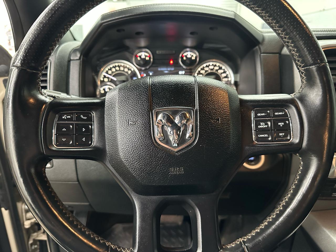 RAM 1500 Rebel Crew Cab SWB 4WD 2017