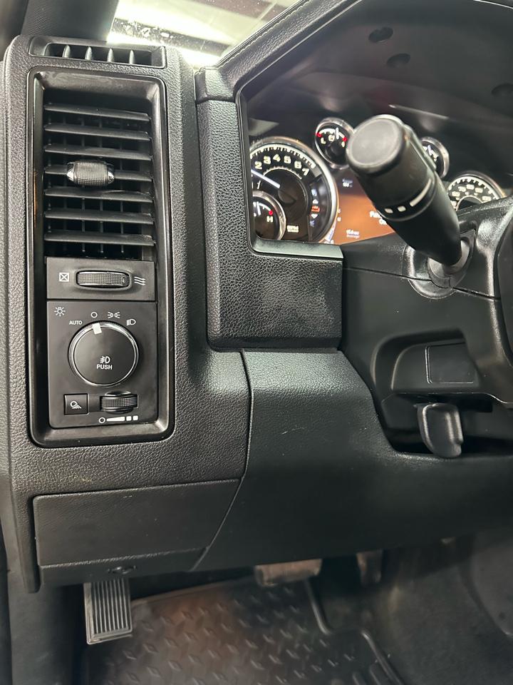 RAM 1500 Rebel Crew Cab SWB 4WD 2017