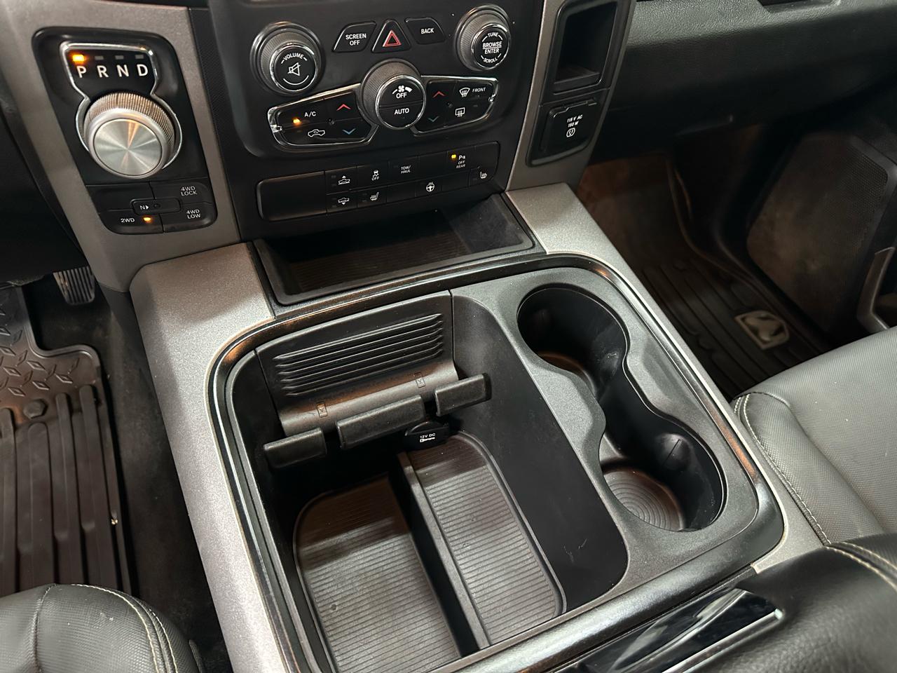 RAM 1500 Rebel Crew Cab SWB 4WD 2017