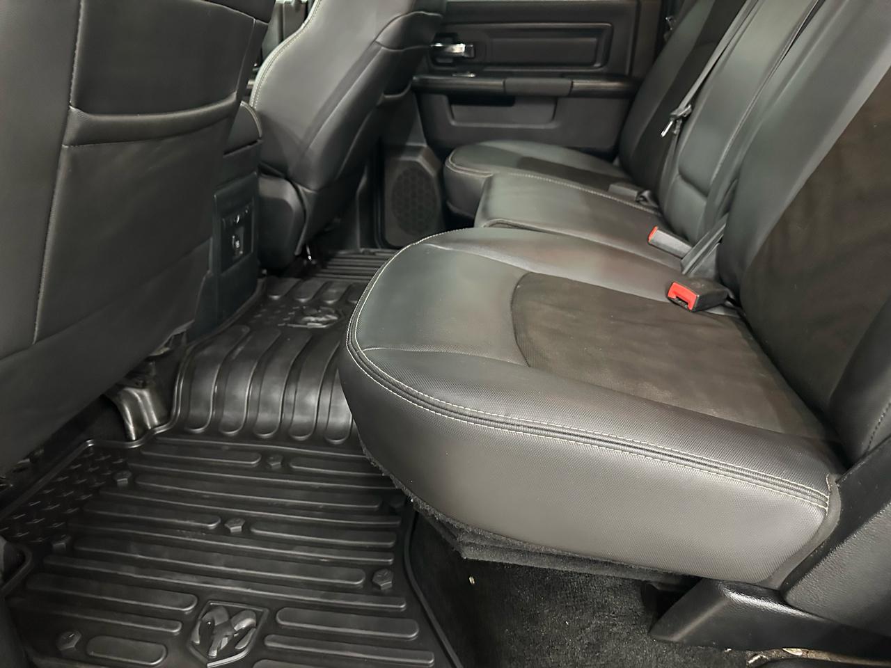 RAM 1500 Rebel Crew Cab SWB 4WD 2017