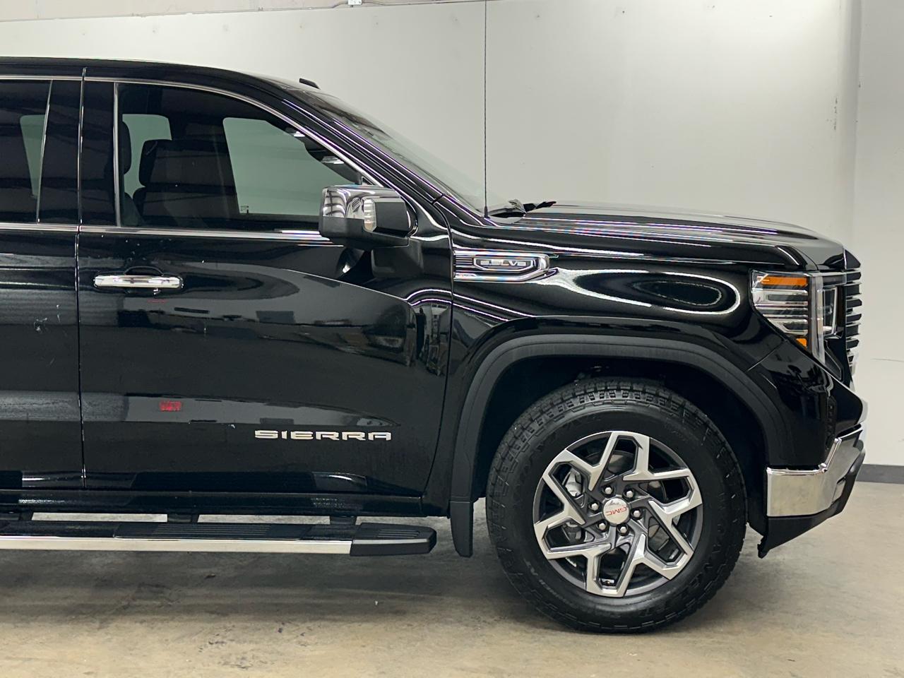 GMC Sierra 1500 SLT Crew Cab 2WD 2023