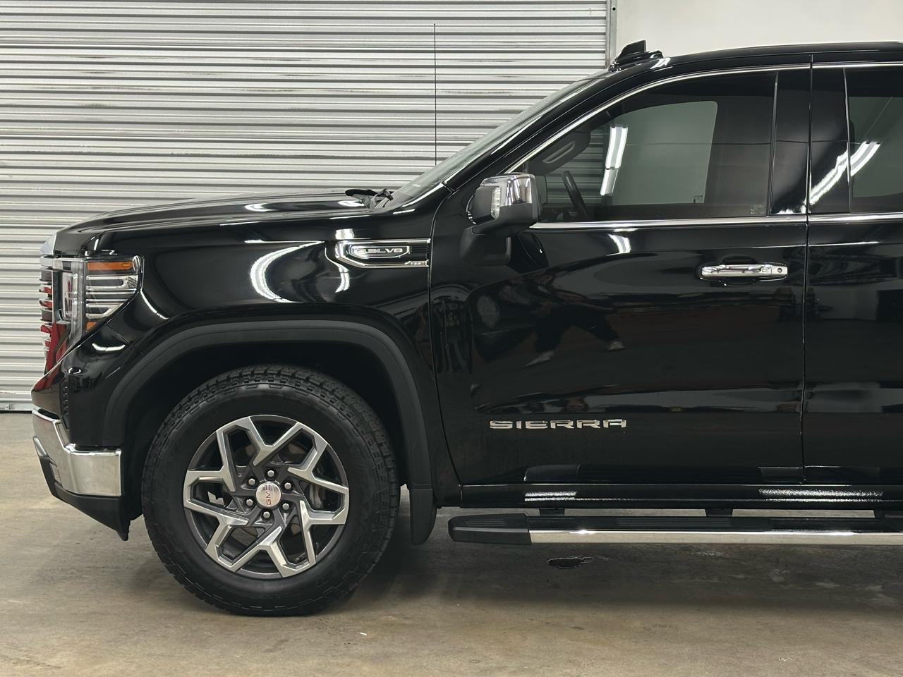 GMC Sierra 1500 SLT Crew Cab 2WD 2023