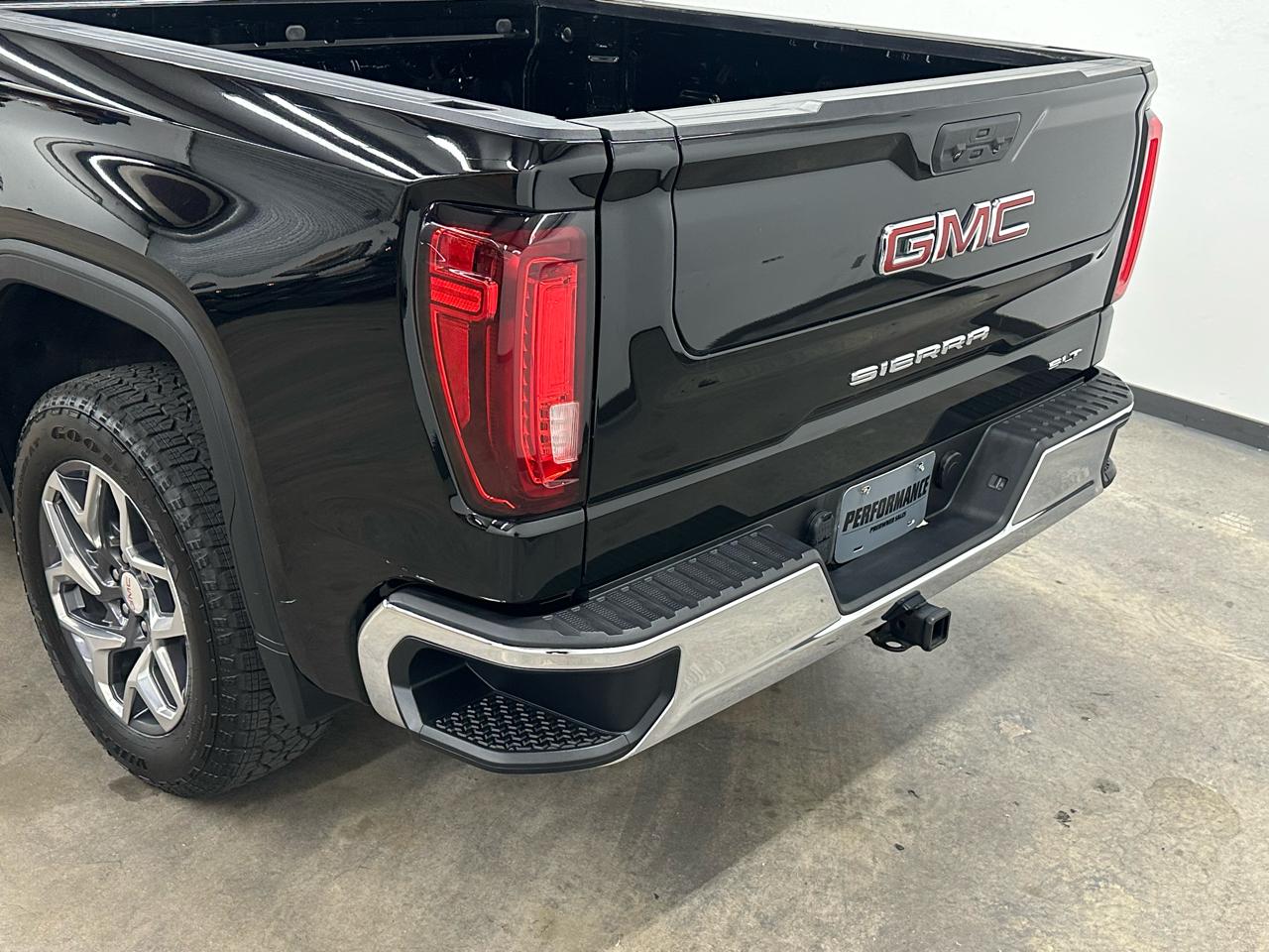 GMC Sierra 1500 SLT Crew Cab 2WD 2023