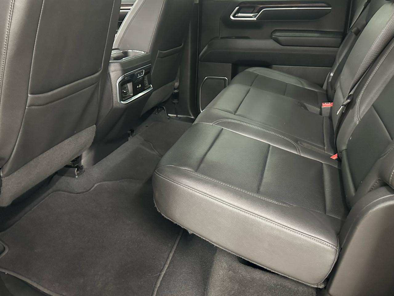 GMC Sierra 1500 SLT Crew Cab 2WD 2023