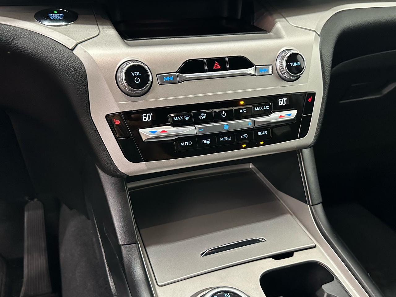 Ford Explorer XLT 2021