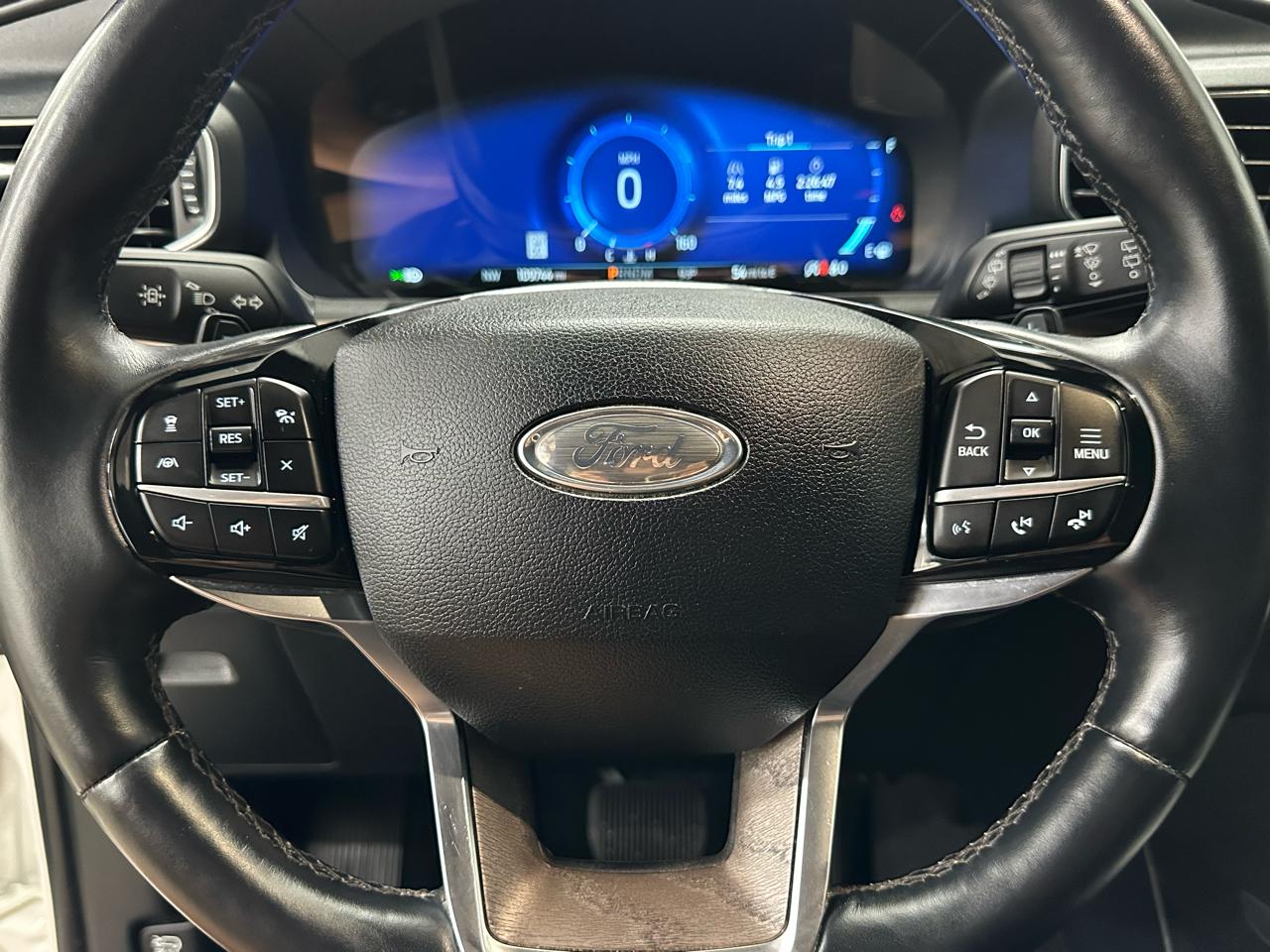 Ford Explorer Platinum AWD 2021