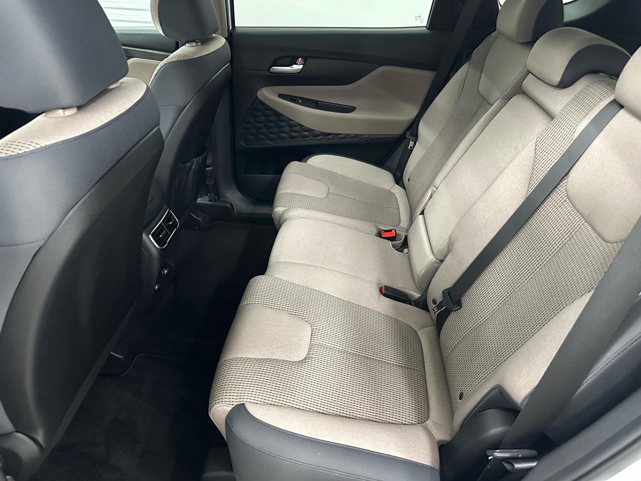 Hyundai Santa Fe SEL 2023