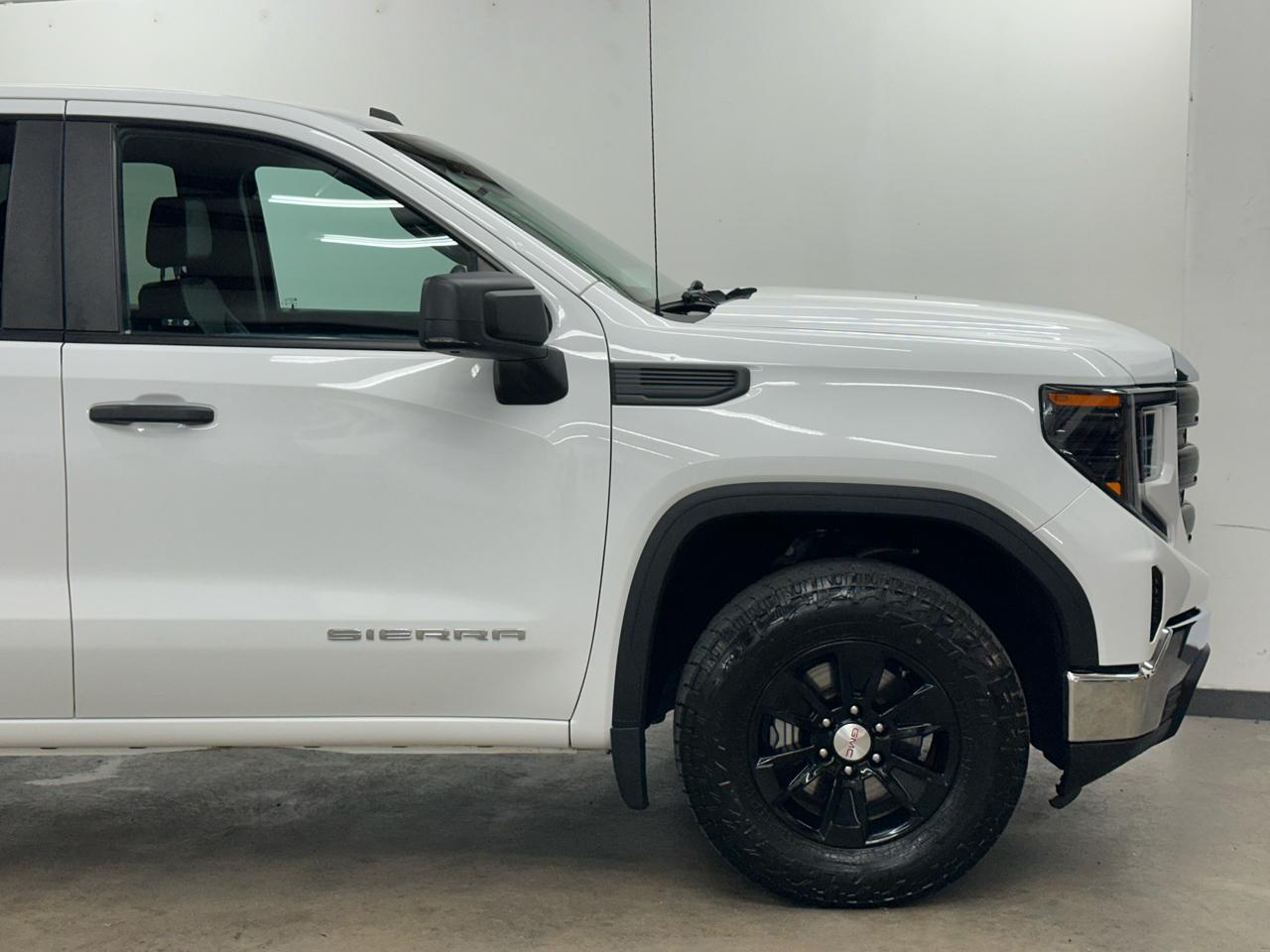GMC Sierra 1500 Pro Crew Cab Short Box 4WD 2024