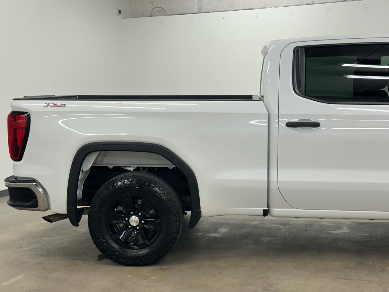 GMC Sierra 1500 Pro Crew Cab Short Box 4WD 2024
