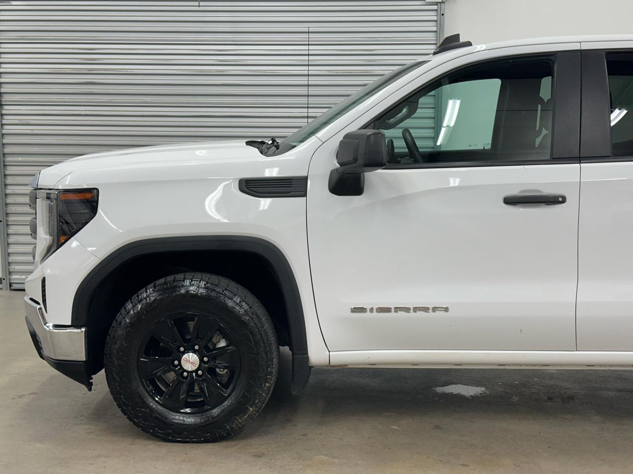 GMC Sierra 1500 Pro Crew Cab Short Box 4WD 2024