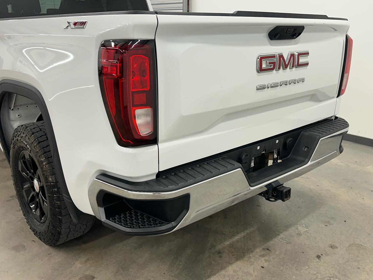 GMC Sierra 1500 Pro Crew Cab Short Box 4WD 2024