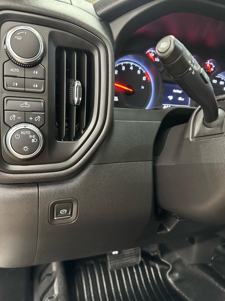 GMC Sierra 1500 Pro Crew Cab Short Box 4WD 2024