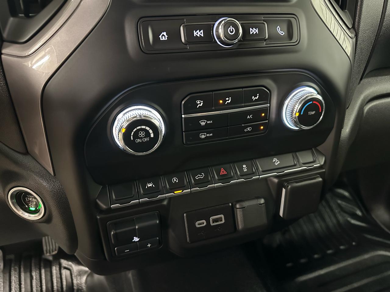 GMC Sierra 1500 Pro Crew Cab Short Box 4WD 2024