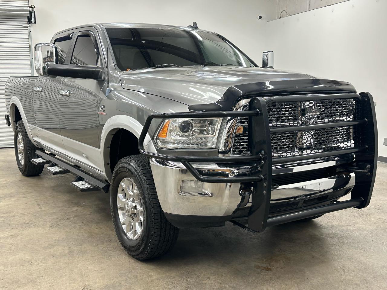 RAM 2500 Laramie Crew Cab SWB 4WD 2013