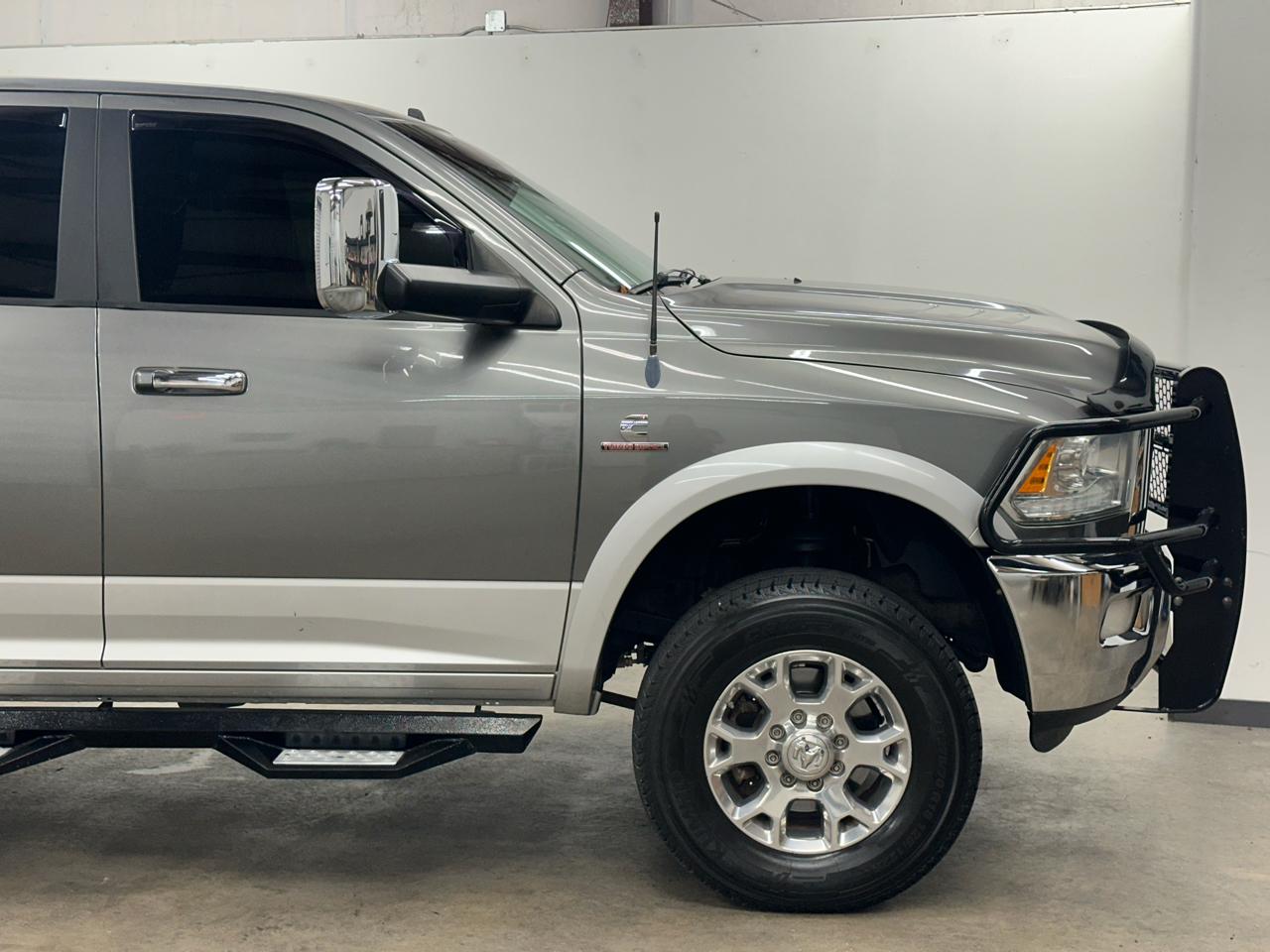 RAM 2500 Laramie Crew Cab SWB 4WD 2013