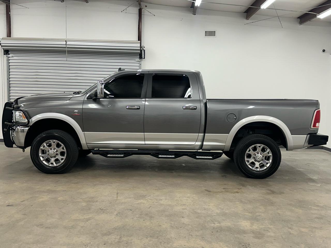 RAM 2500 Laramie Crew Cab SWB 4WD 2013