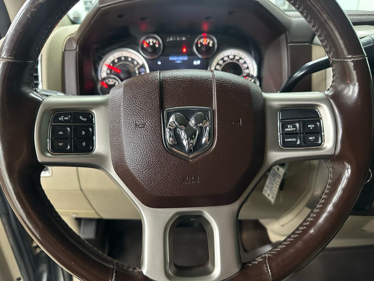 RAM 2500 Laramie Crew Cab SWB 4WD 2013