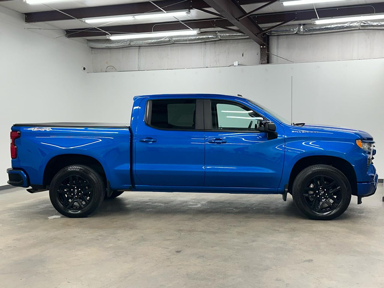 Chevrolet Silverado 1500 RST Crew Cab 4WD 2024