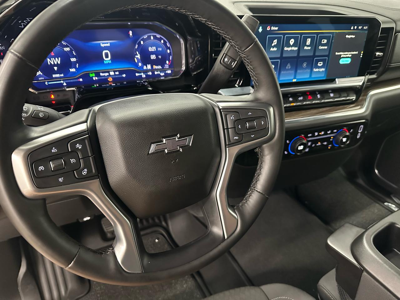 Chevrolet Silverado 1500 RST Crew Cab 4WD 2024