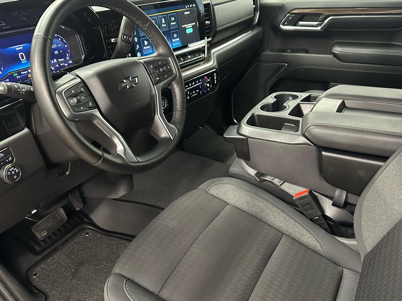 Chevrolet Silverado 1500 RST Crew Cab 4WD 2024