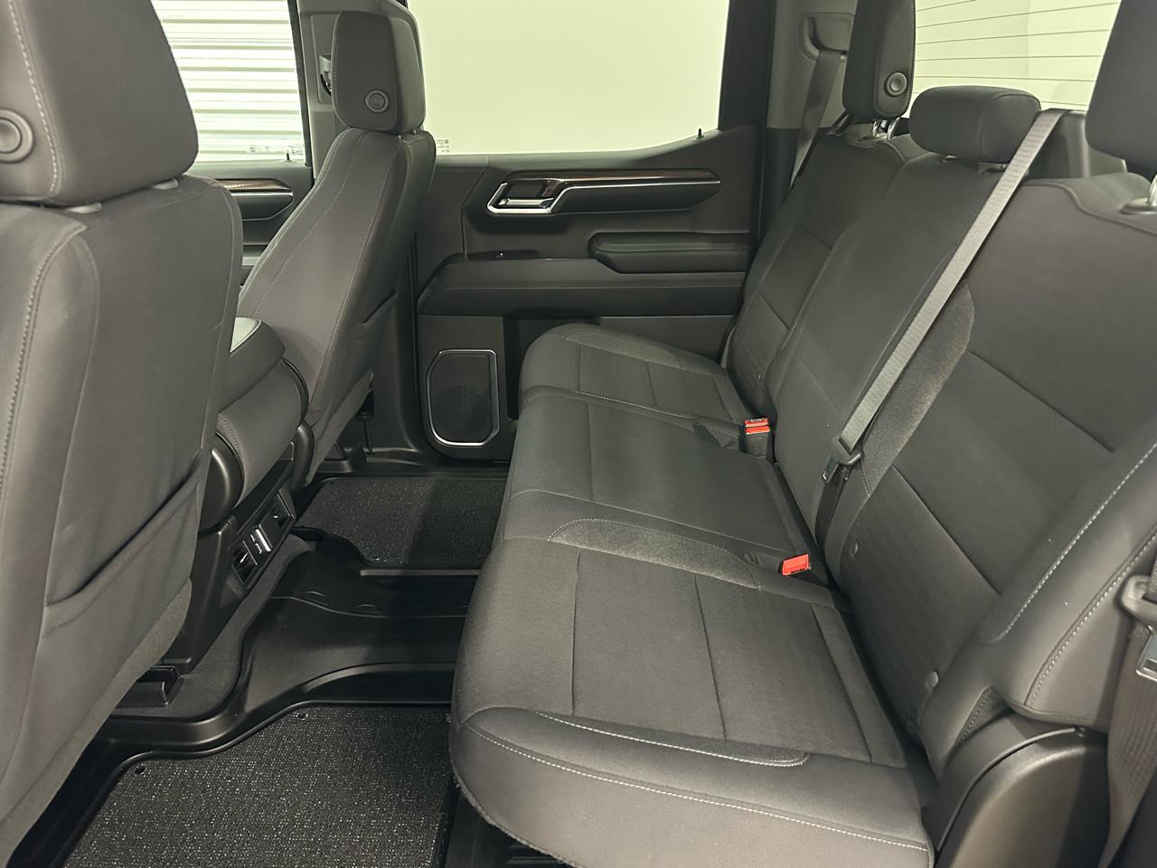 Chevrolet Silverado 1500 RST Crew Cab 4WD 2024