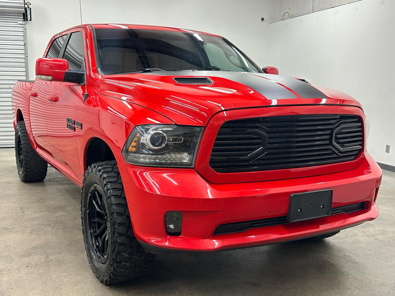 RAM 1500 Sport Crew Cab SWB 4WD 2016