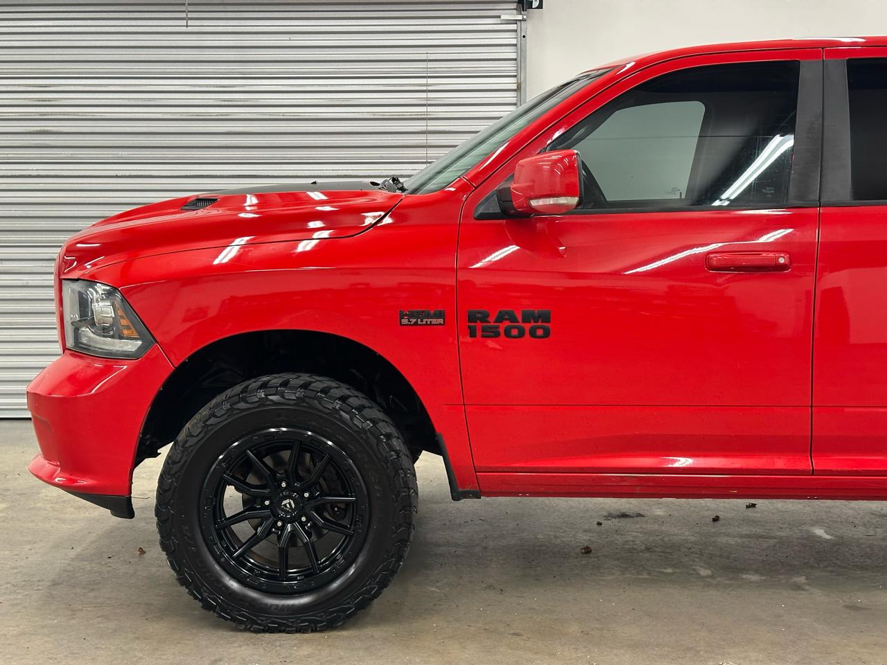 RAM 1500 Sport Crew Cab SWB 4WD 2016
