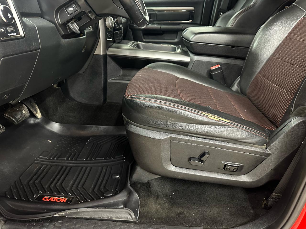 RAM 1500 Sport Crew Cab SWB 4WD 2016