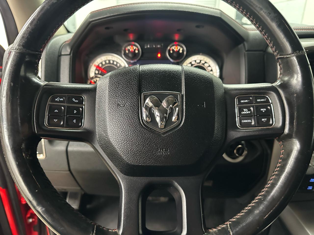 RAM 1500 Sport Crew Cab SWB 4WD 2016