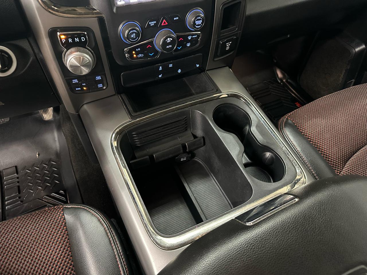 RAM 1500 Sport Crew Cab SWB 4WD 2016