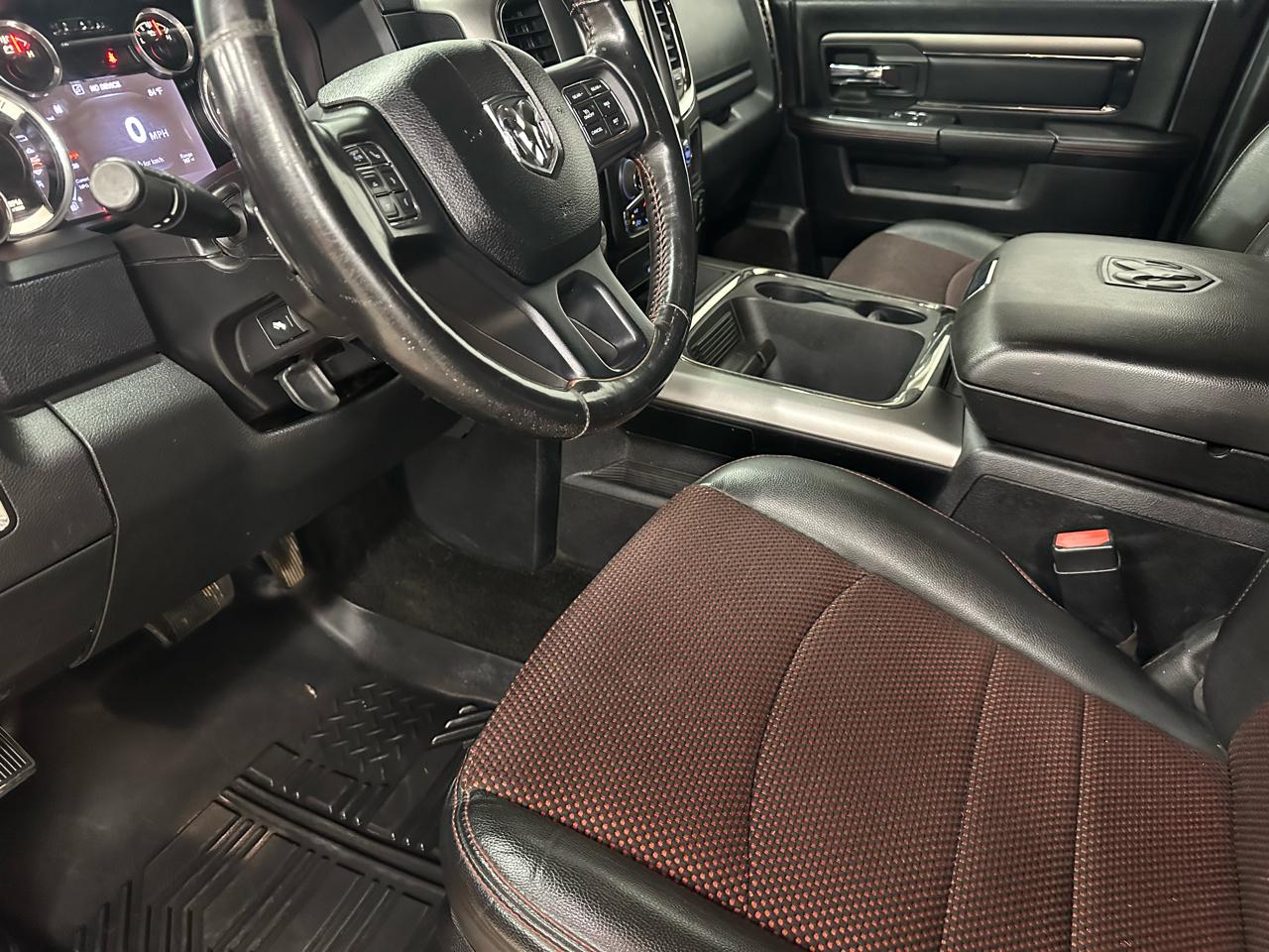RAM 1500 Sport Crew Cab SWB 4WD 2016