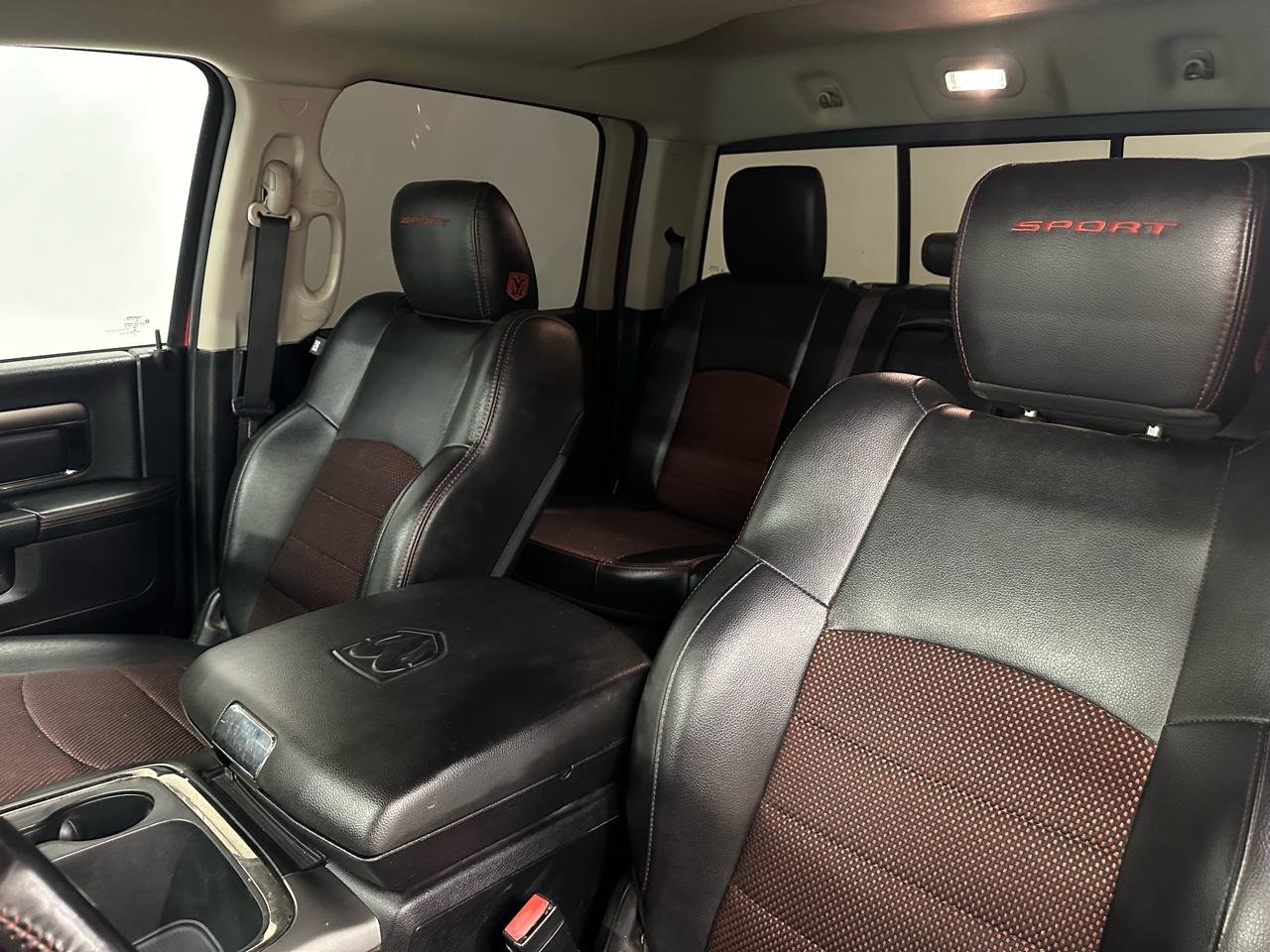 RAM 1500 Sport Crew Cab SWB 4WD 2016