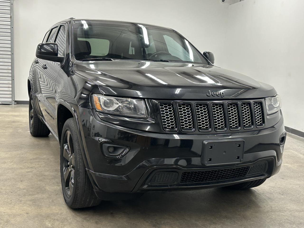 Jeep Grand Cherokee Laredo 2WD 2015
