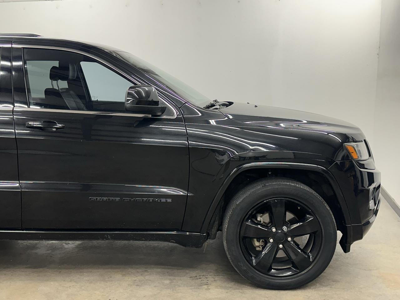 Jeep Grand Cherokee Laredo 2WD 2015