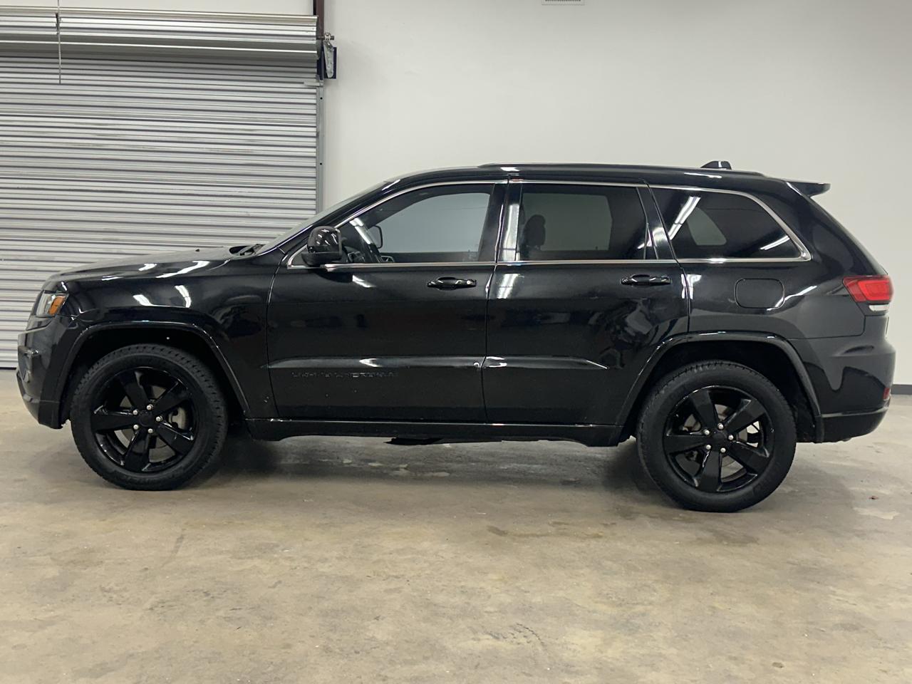 Jeep Grand Cherokee Laredo 2WD 2015