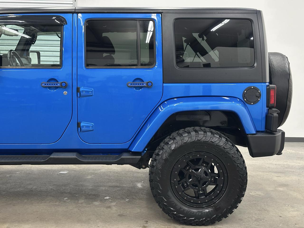 Jeep Wrangler Unlimited Sahara 4WD 2016