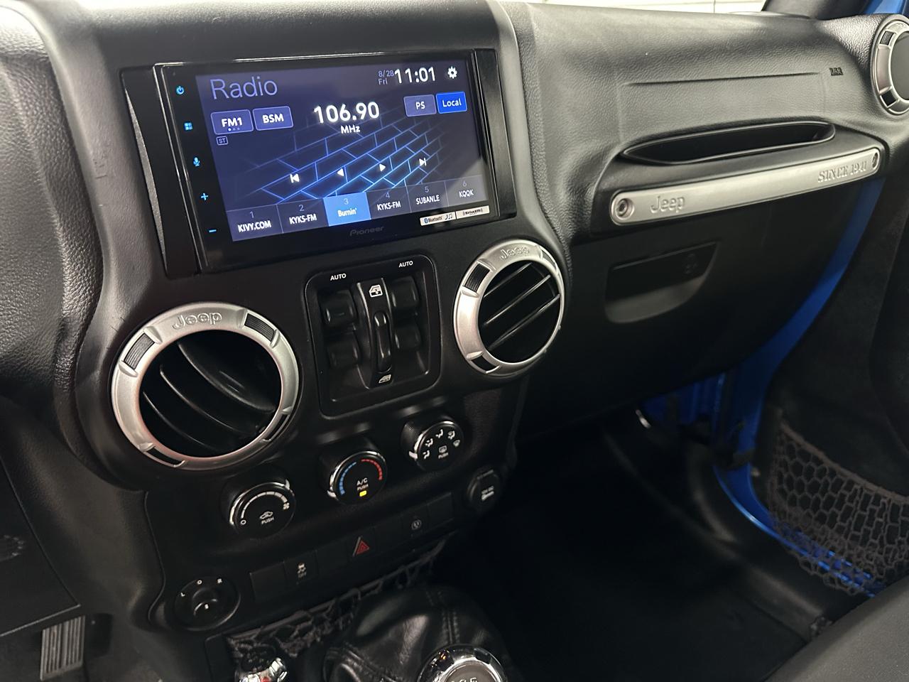 Jeep Wrangler Unlimited Sahara 4WD 2016