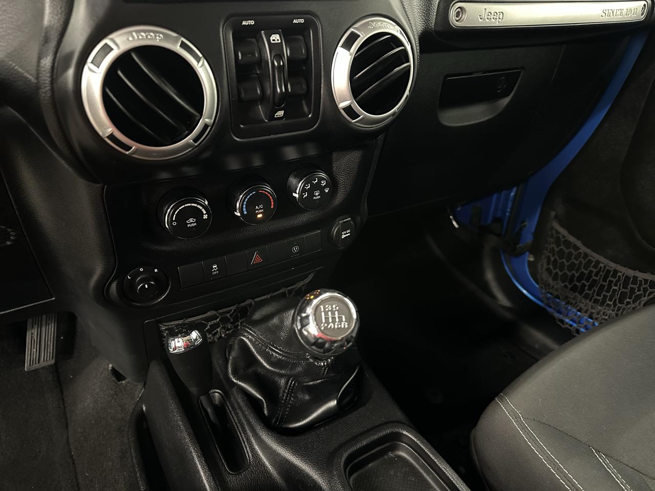 Jeep Wrangler Unlimited Sahara 4WD 2016