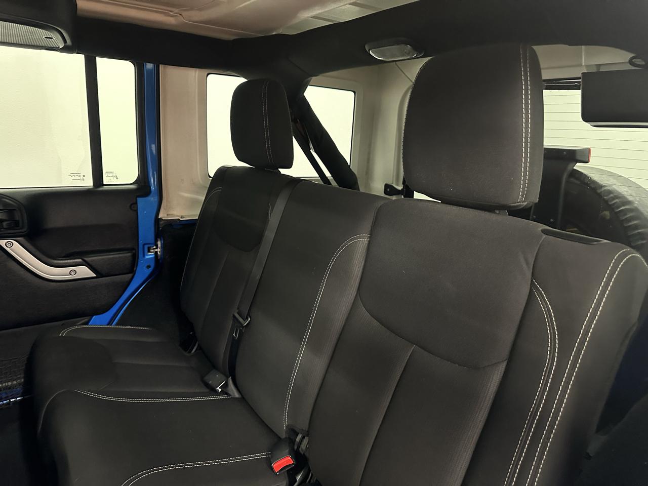 Jeep Wrangler Unlimited Sahara 4WD 2016