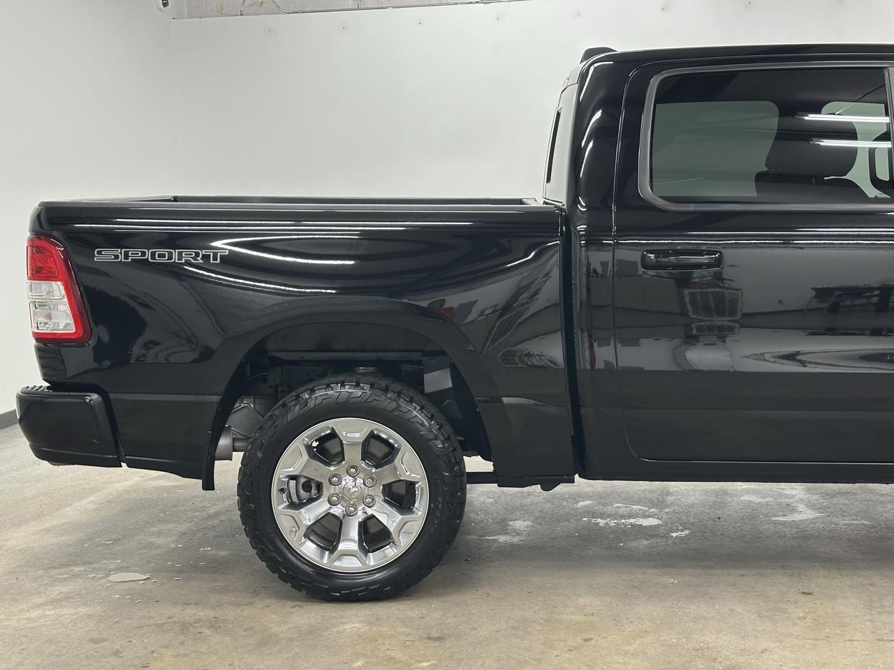 RAM 1500 Lone Star Crew Cab SB 4WD 2022