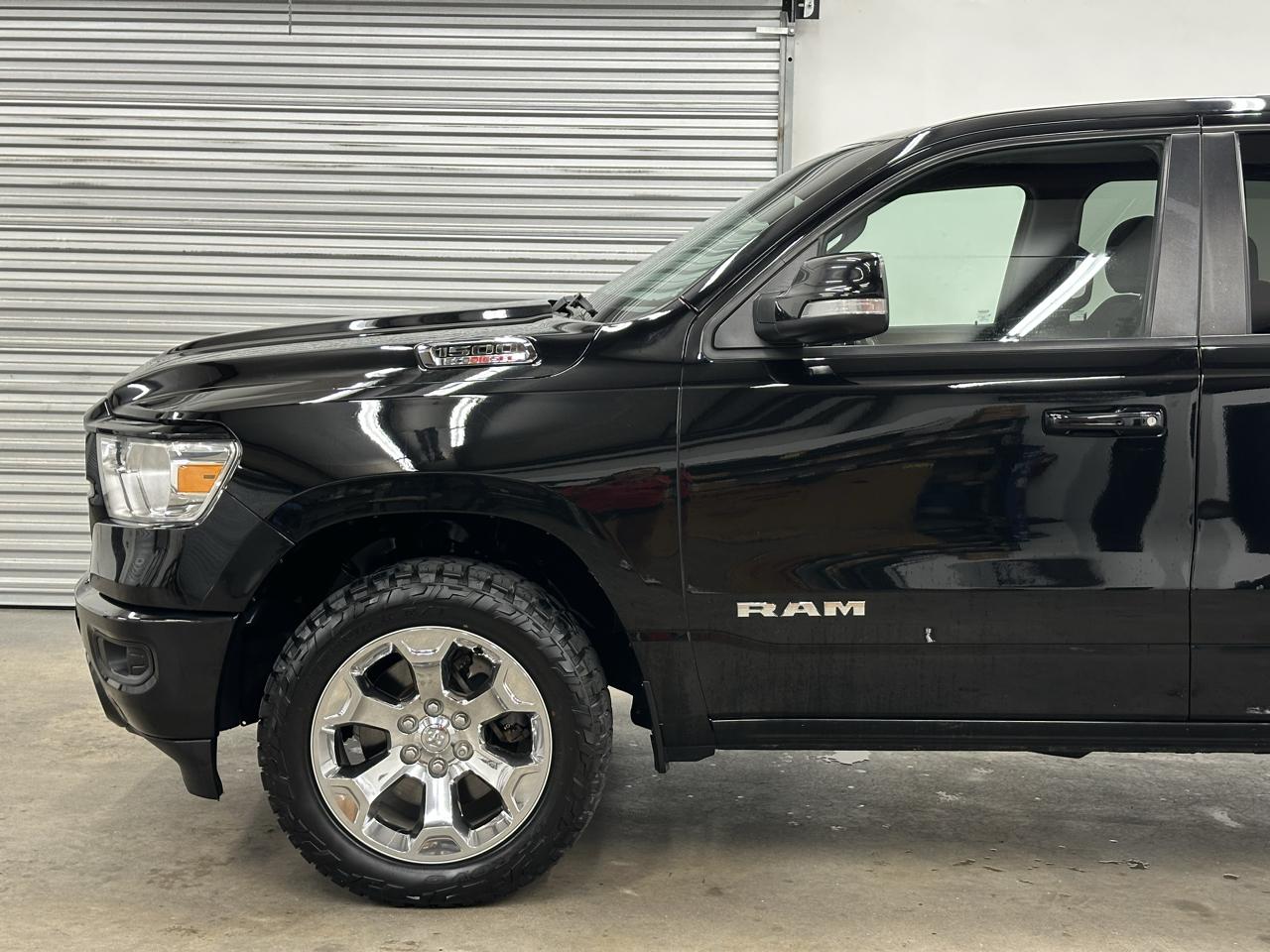 RAM 1500 Lone Star Crew Cab SB 4WD 2022