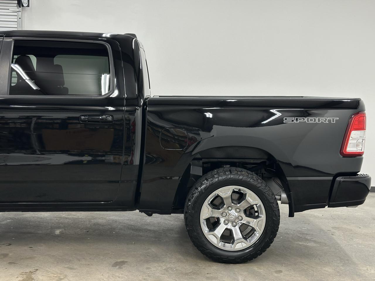 RAM 1500 Lone Star Crew Cab SB 4WD 2022