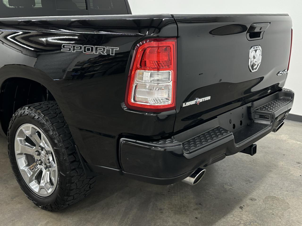 RAM 1500 Lone Star Crew Cab SB 4WD 2022