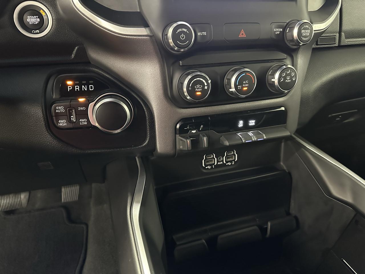 RAM 1500 Lone Star Crew Cab SB 4WD 2022