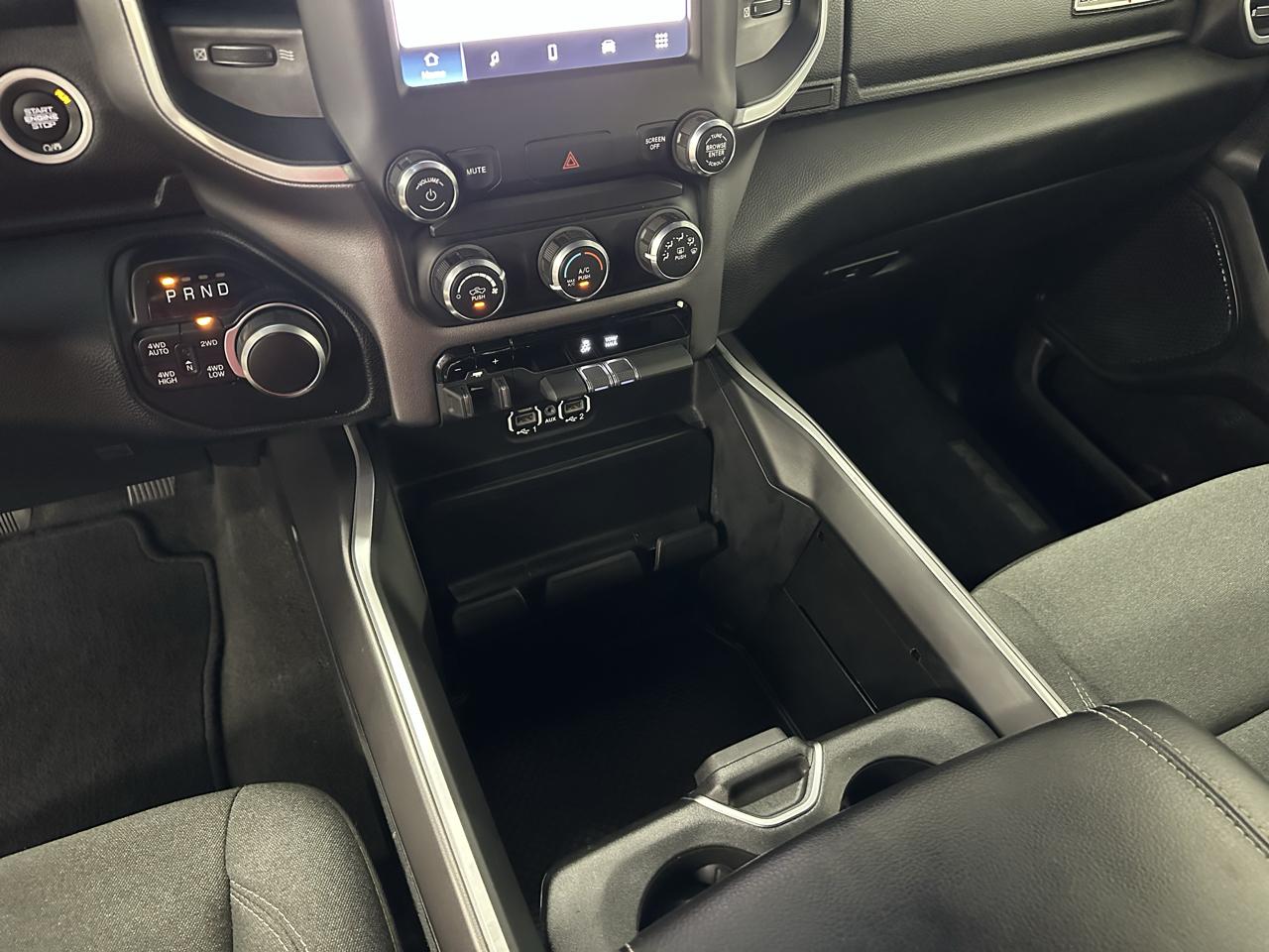 RAM 1500 Lone Star Crew Cab SB 4WD 2022