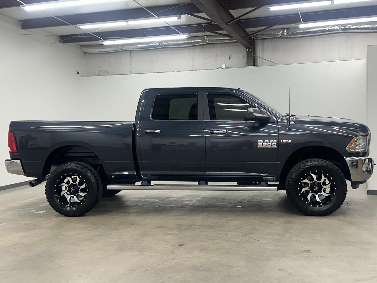 RAM 2500 SLT Crew Cab SWB 4WD 2018