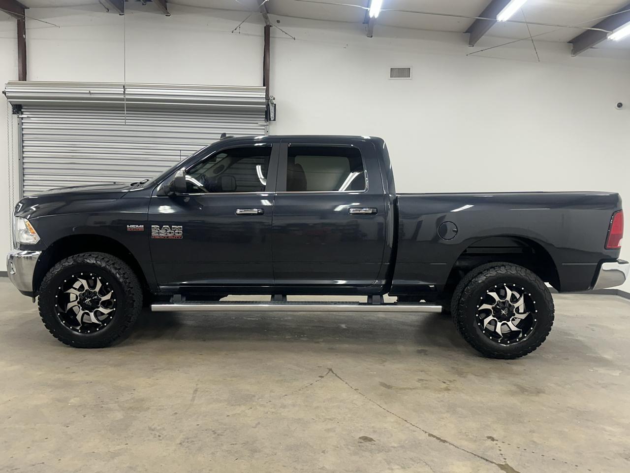 RAM 2500 SLT Crew Cab SWB 4WD 2018