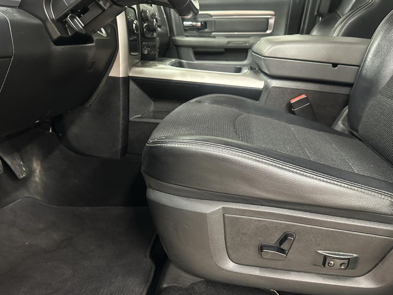 RAM 2500 SLT Crew Cab SWB 4WD 2018
