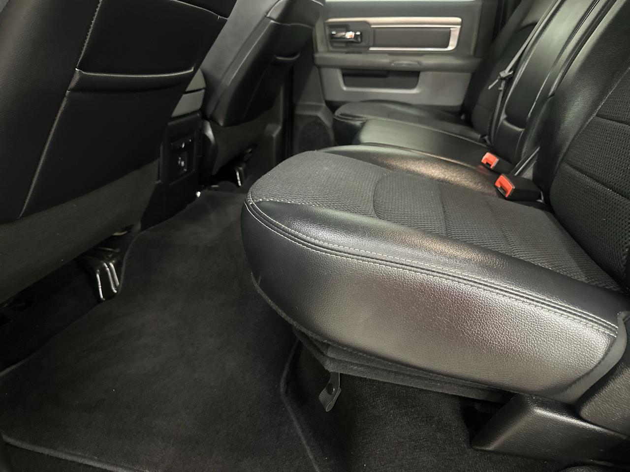 RAM 2500 SLT Crew Cab SWB 4WD 2018